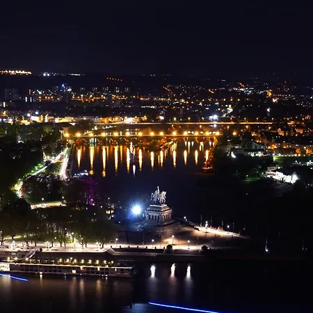 Auszeit Fuer Geniesser Am Mittelrhein, Koblenz *